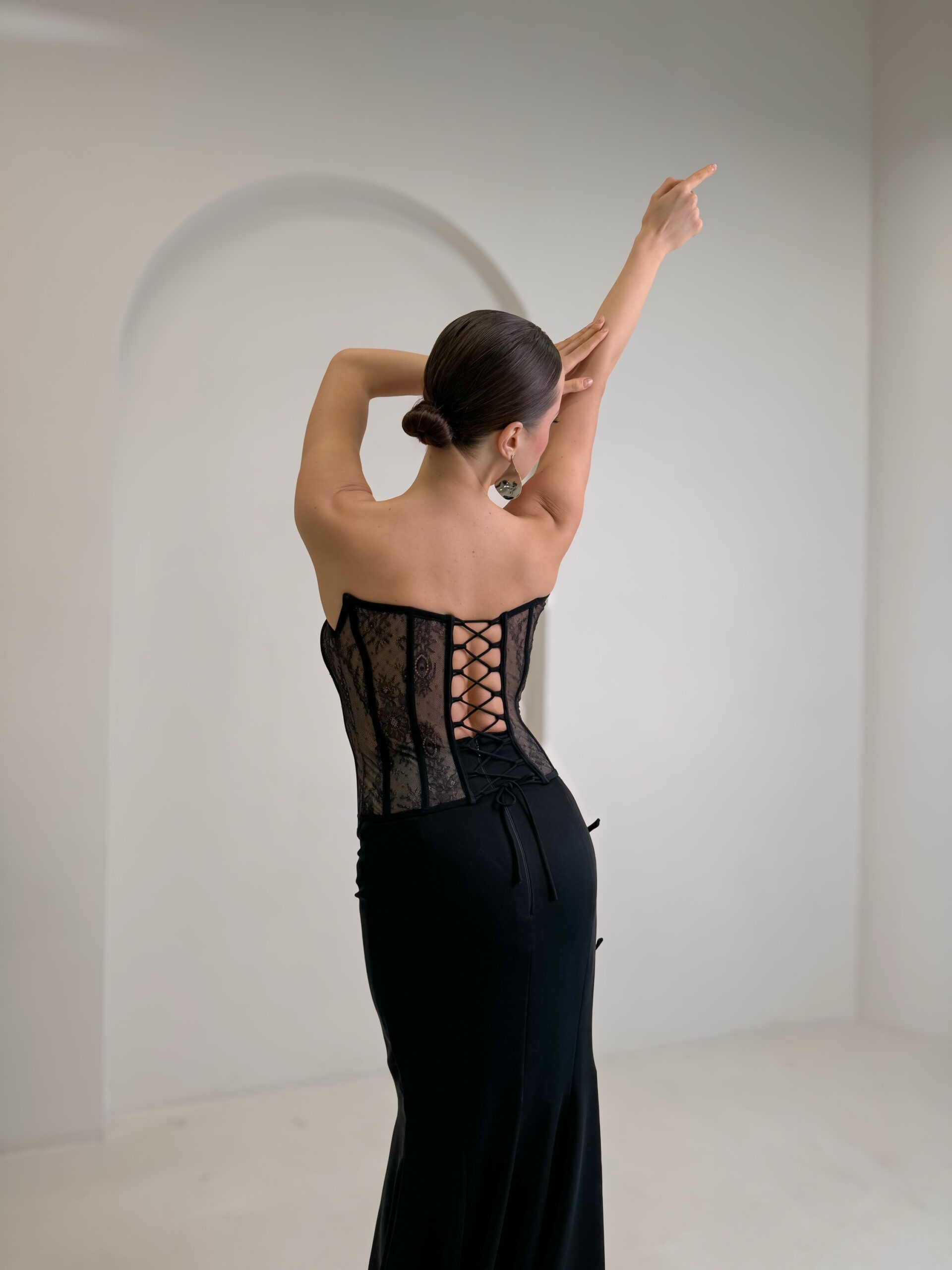 Eclipse dress - الصورة 4